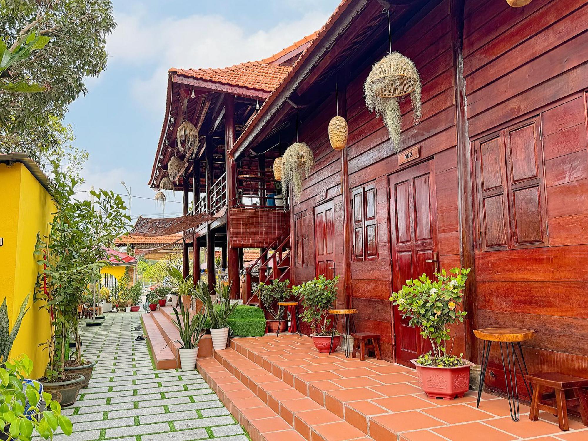 Kara Homestay & Cafe Can Tho Esterno foto